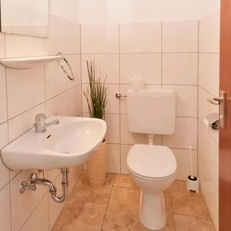 Prázdninový dům In With Shared Pool Nesselwang